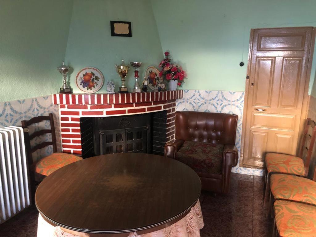 La Chimenea De La Tia Engracia Ruidera